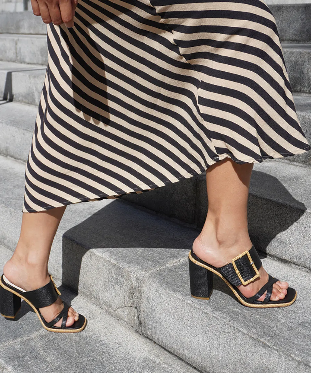 DOLCE VITA Sandals*Onnie Heels Onyx Raffia