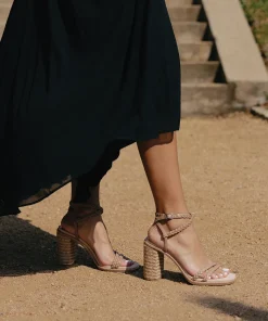 DOLCE VITA Sandals*Oro Heels Cafe Stella