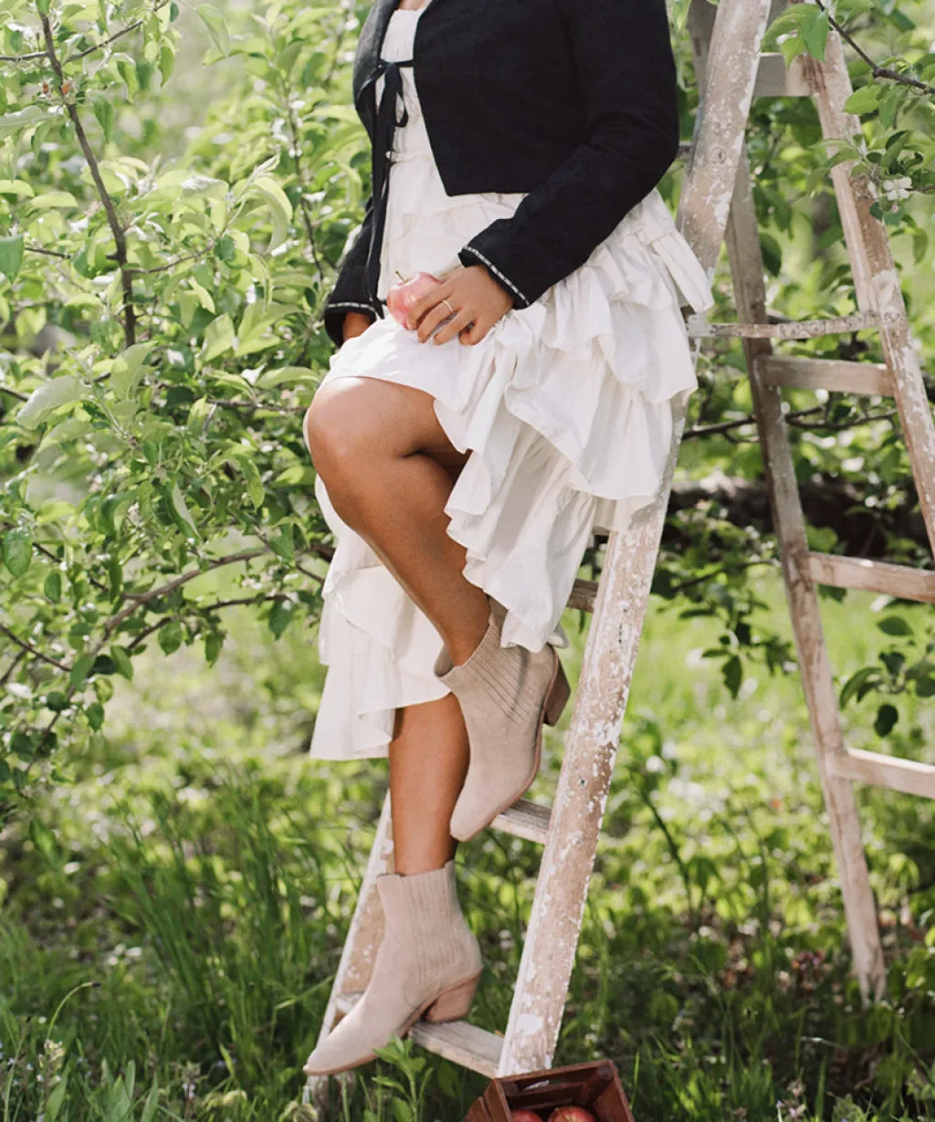 DOLCE VITA Boots & Booties*Senna Booties Almond Suede